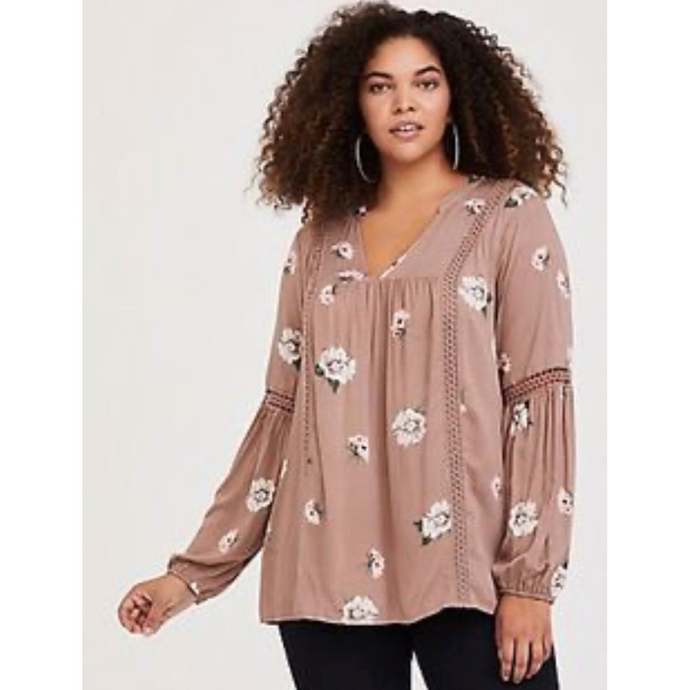 Torrid Floral Lace Inset V-Neck Blouse‎ Mauve Pink Long Sleeve Rayon Top Size 2